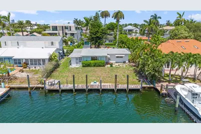 1642 SE 14th St, Fort Lauderdale, FL 33316 - Photo 1