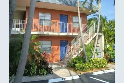 100 SW 9th St, Unit #202, Fort Lauderdale, FL 33315 - Photo 1