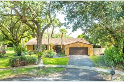 8635  Menteith Ter, Miami Lakes, FL 33016 - Photo 1