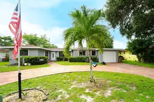 816 SE 13th Ct, Deerfield Beach, FL 33441 - Photo 1