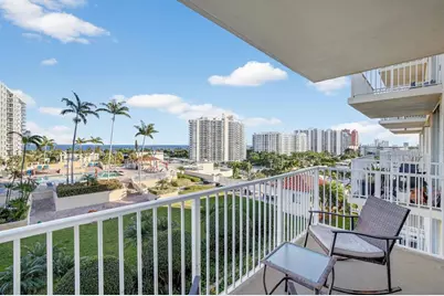 3020 NE 32nd Avenue #819, Fort Lauderdale, FL 33308 - Photo 1