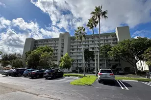 2238 N Cypress Bend Unit, Pompano Beach, FL 33069 - Photo 1