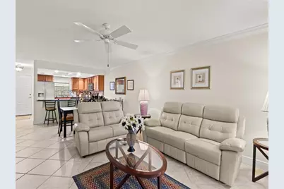 400 18th Street #B6, Vero Beach, FL 32960 - Photo 1