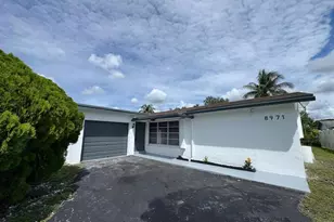 8971 NW 8th St, Pembroke Pines, FL 33024 - Photo 1