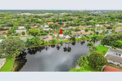 240 El Dorado Parkway, Plantation, FL 33317 - Photo 1