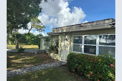 1211 N 25th St, Fort Pierce, FL 34947 - Photo 1