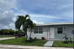 830 A St, Lake Worth, FL 33460 - Photo 1