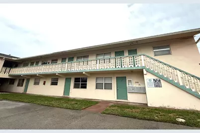 290 NE 40th Street #16, Oakland Park, FL 33334 - Photo 1