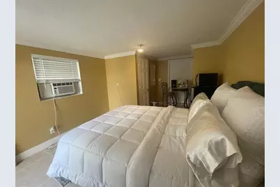 2160 NE 1st Ave, Pompano Beach, FL 33060 - Photo 1