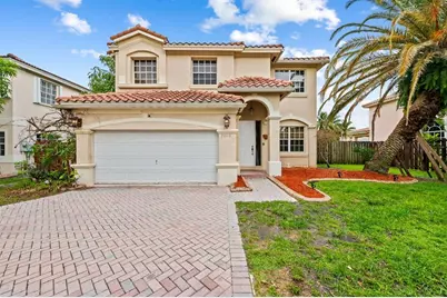 2010 NW 99th Avenue, Pembroke Pines, FL 33024 - Photo 1