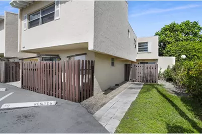 8841 NE 4 Rd, Unit #8841, Miami Shores, FL 33138 - Photo 1