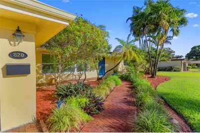 820  Alamanda Ct, Plantation, FL 33317 - Photo 1