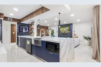 1410  Sheridan St, Unit #7I, Hollywood, FL 33020 - Photo 1