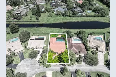 303 NW 105th Ter, Coral Springs, FL 33071 - Photo 1