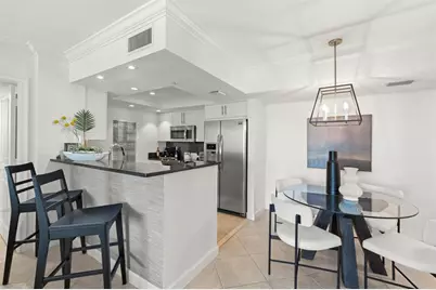 99 SE Mizner Boulevard, Unit #403, Boca Raton, FL 33432 - Photo 1