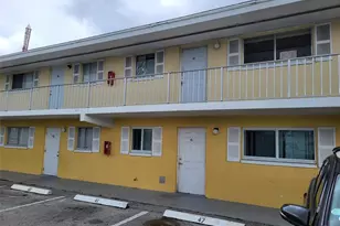 1501 Crescent Cir, West Palm Beach, FL 33403 - Photo 1