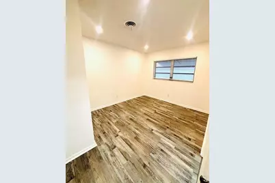 353 SE 12th Ave, Pompano Beach, FL 33060 - Photo 1