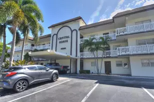 4200 Crystal Lake Dr, Deerfield Beach, FL 33064 - Photo 1