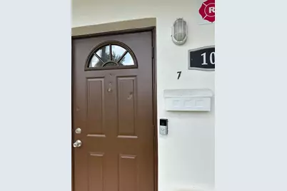 101 SE 9th St, Hallandale Beach, FL 33009 - Photo 1