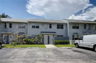 117 SW 3rd St, Pompano Beach, FL 33060 - Photo 1