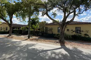 530 N 20th Ave, Hollywood, FL 33020 - Photo 1