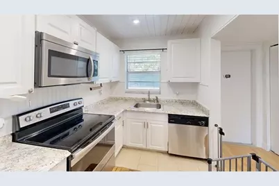 1630  Embassy Dr, Unit #105, West Palm Beach, FL 33401 - Photo 1