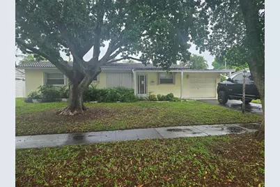 1040 N 74th Way, Hollywood, FL 33024 - Photo 1