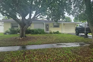 1040 N 74th Way, Hollywood, FL 33024 - Photo 1