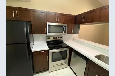 19213  Glenmoor Dr, Unit #19213, West Palm Beach, FL 33409 - Photo 1