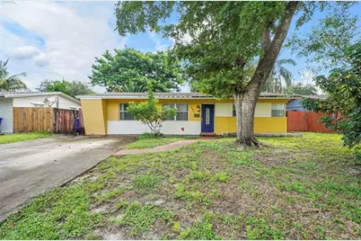 2201 N 56th Terrace, Hollywood, FL 33021 - Photo 1