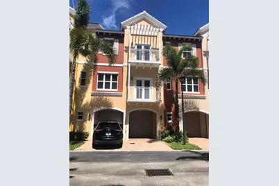 2335  Vintage Dr, Lighthouse Point, FL 33064 - Photo 1