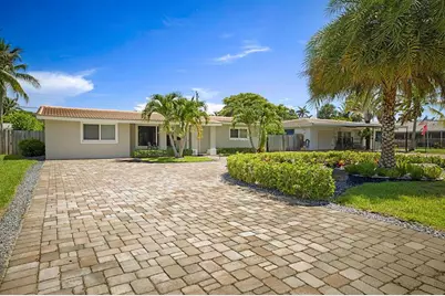 2445 SE 7th St, Pompano Beach, FL 33062 - Photo 1