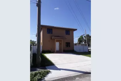 2496 W 5th Way, Hialeah, FL 33010 - Photo 1