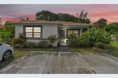 108 SW 2nd St, Deerfield Beach, FL 33441 - Photo 1