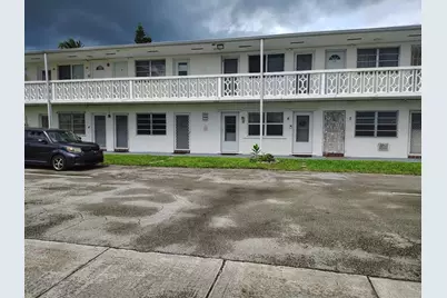 121 NE 204 #18, Miami Gardens, FL 33179 - Photo 1