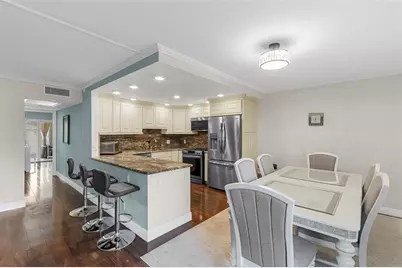 2065  Lyndhurst N, Unit #2065, Deerfield Beach, FL 33442 - Photo 1
