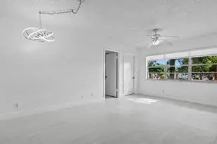 150 Lake Dora Dr, West Palm Beach, FL 33411 - Photo 1