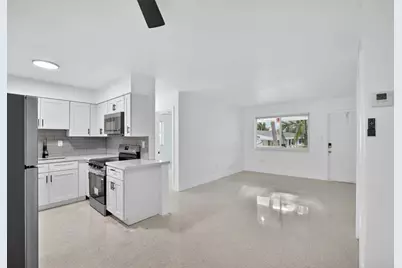1821  Middle River Dr, Unit #14, Fort Lauderdale, FL 33305 - Photo 1