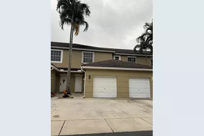 387 SW 122nd Terrace #387, Pembroke Pines, FL 33025 - Photo 1