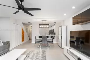 700 SE 14th St, Fort Lauderdale, FL 33316 - Photo 1