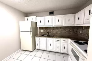 511 W Kalmia Dr, Lake Park, FL 33403 - Photo 1