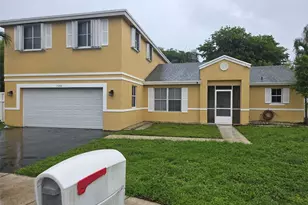 7000 SW 39th Ct, Davie, FL 33314 - Photo 1