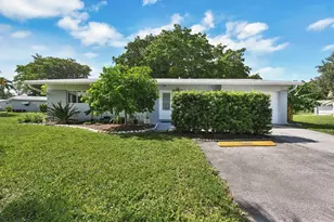 2512 SW Natura Blvd, Deerfield Beach, FL 33441 - Photo 1