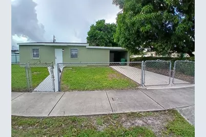 18020 NW 5th Ave, Miami, FL 33169 - Photo 1