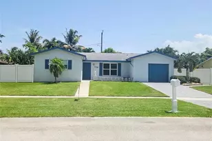 110 Seminole Ln, Boca Raton, FL 33487 - Photo 1