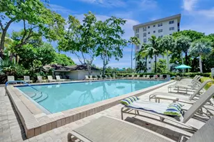 3250 N Palm Aire Dr, Pompano Beach, FL 33069 - Photo 1