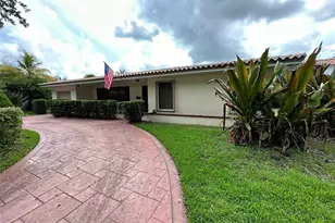 6873 Loch Ness Dr, Miami Lakes, FL 33014 - Photo 1