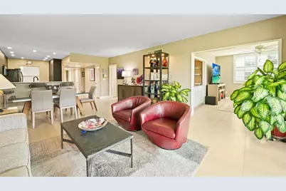 555  Oaks Ln, Unit #112, Pompano Beach, FL 33069 - Photo 1