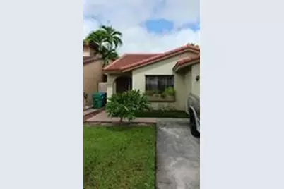 6635 173 Lane, Hialeah, FL 33015 - Photo 1