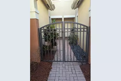 4102  Forest Dr, Weston, FL 33332 - Photo 1